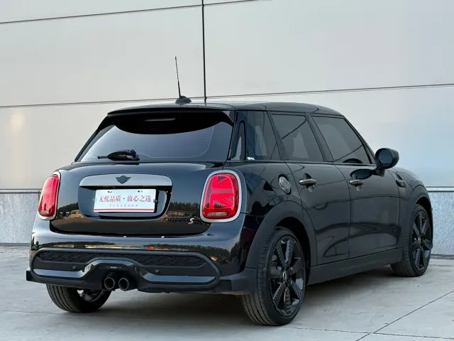 MINI Hatch — Фото автомобиля 6