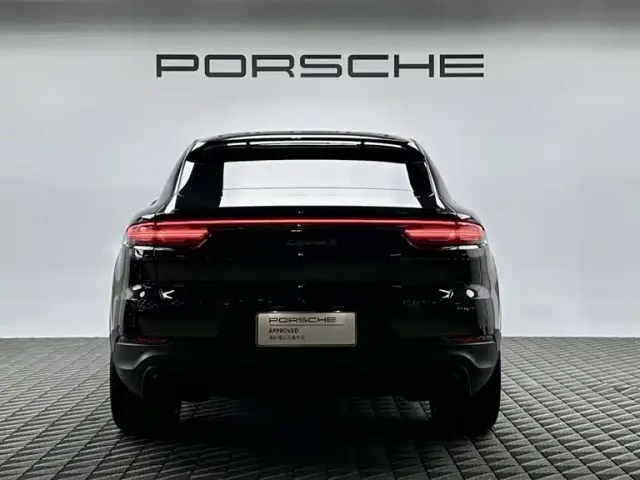 Porsche Cayenne — Фото автомобиля 5
