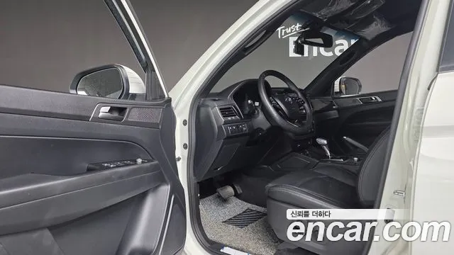 KG_Mobility_Ssangyong Rexton Новый Rexton Sport Khan Дизель 2.2 4WD — Фото автомобиля 11