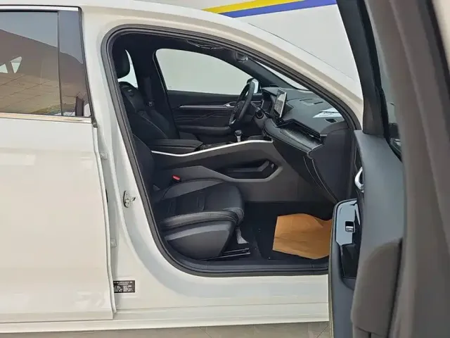 Geely Xingrui — Фото автомобиля 8