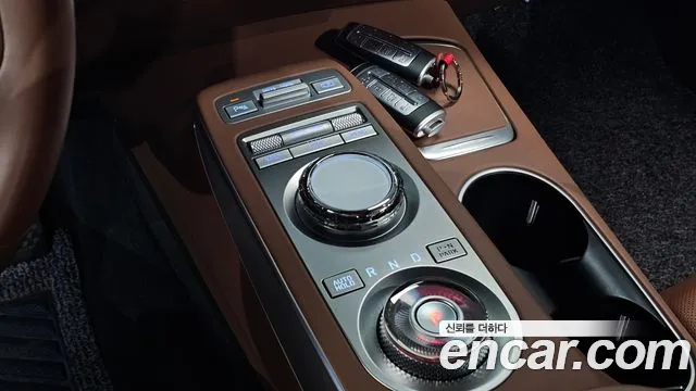 Genesis GV70 2.5T Бензин 2WD — Фото автомобиля 9