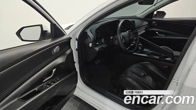 Hyundai Avante CN7 — Фото автомобиля 17