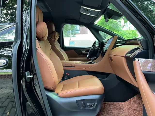 Toyota Alphard — Фото автомобиля 9