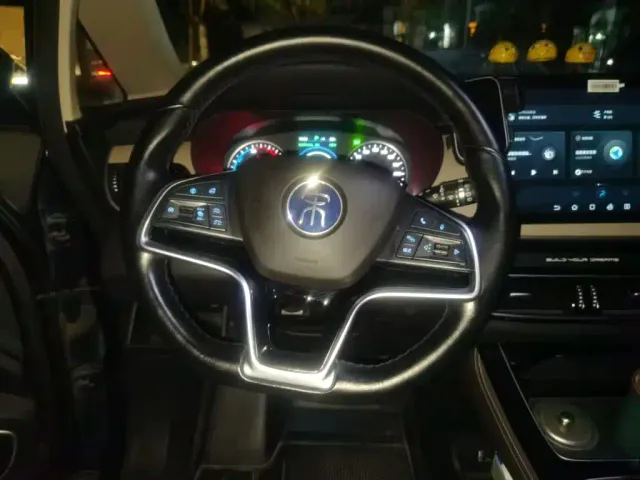 BYD Song MAX — Фото автомобиля 2