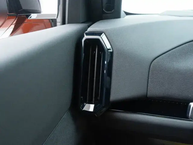 Ford Mustang NEV — Фото автомобиля 14