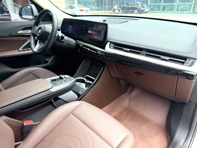 BMW X1 — Фото автомобиля 11