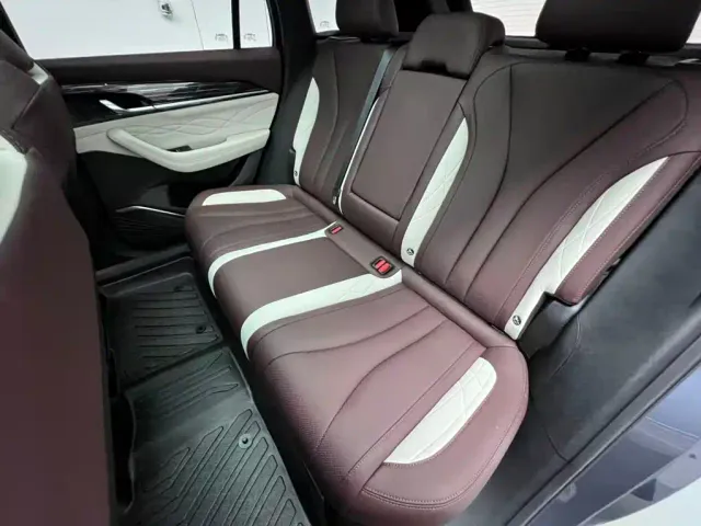 Geely Xingyue L — Фото автомобиля 13