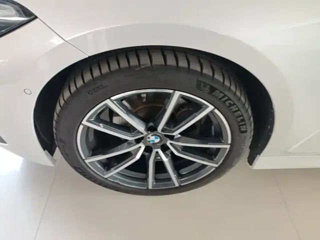 BMW 3 Series — Фото автомобиля 22