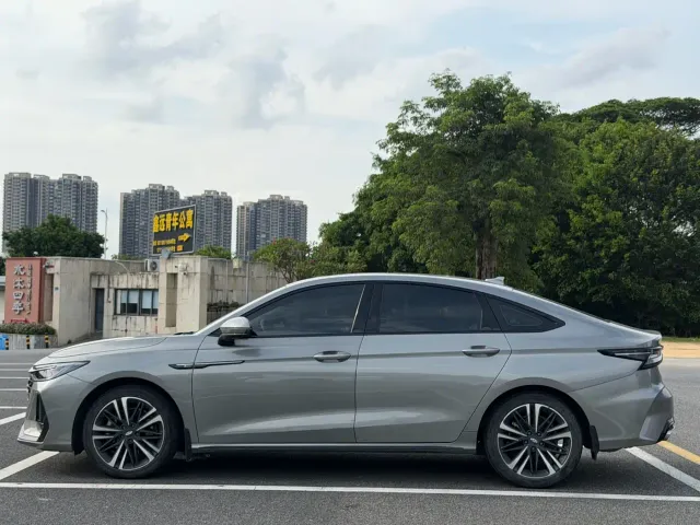 Chery Arrizo 8 — Фото автомобиля 4
