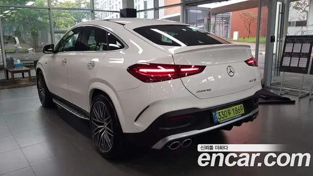 Mercedes-Benz GLE-Class — Фото автомобиля 2