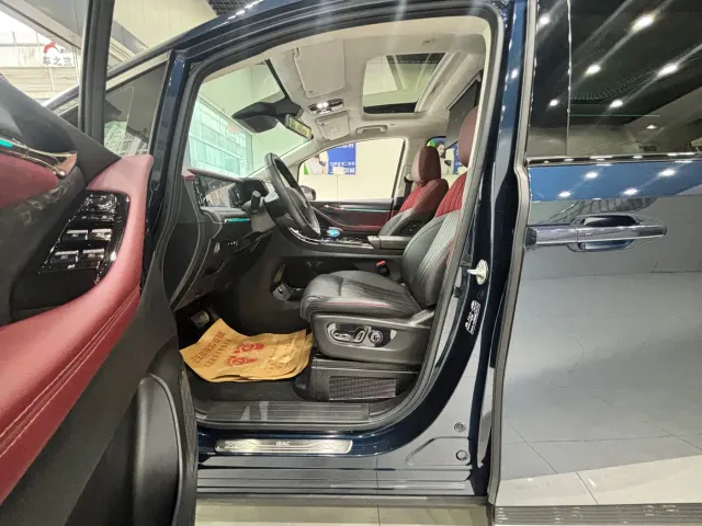 GAC Trumpchi E9 — Фото автомобиля 7