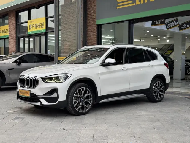 BMW X1 — Фото автомобиля 4