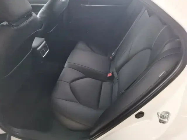 Toyota Camry — Фото автомобиля 16