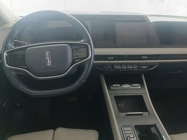Lincoln Corsair — Фото автомобиля 12