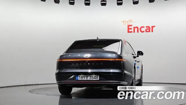 Hyundai Grandeur GN7 — Фото автомобиля 4