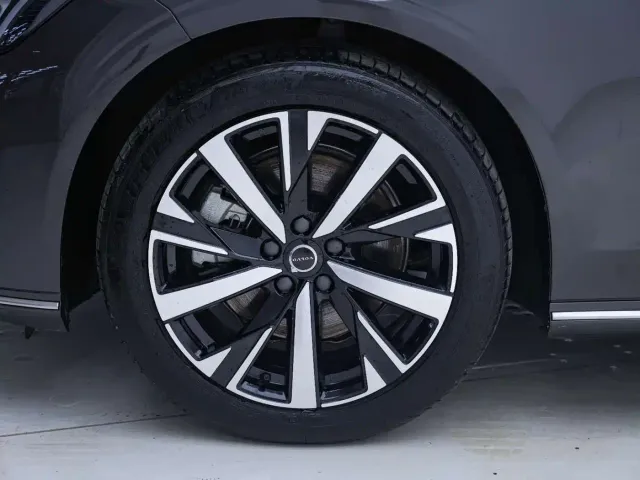 Volvo S90 — Фото автомобиля 12
