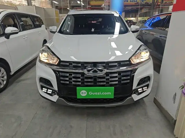 Chery Tiggo 8 — Фото автомобиля 2