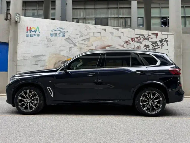 BMW X5 — Фото автомобиля 3