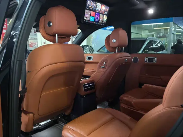 Li Auto L9 — Фото автомобиля 3