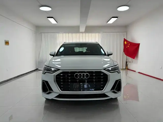 Audi Q3 — Фото автомобиля 2