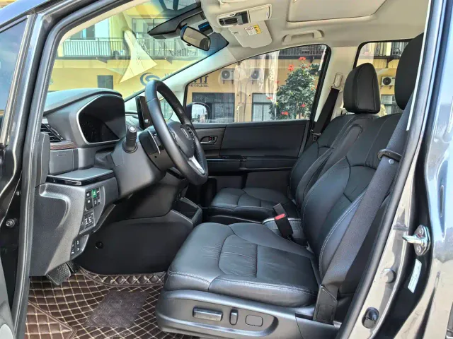 Honda Odyssey — Фото автомобиля 7