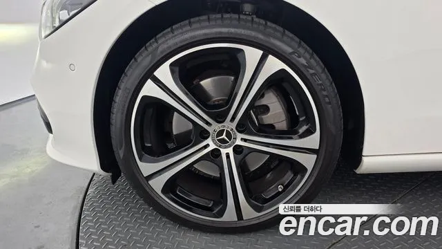 Mercedes-Benz C-Class — Фото автомобиля 5