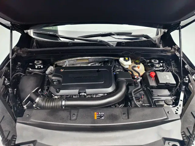 Buick Envision Plus — Фото автомобиля 7
