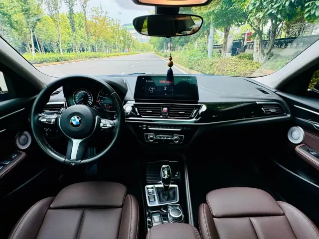 BMW 1 Series — Фото автомобиля 8