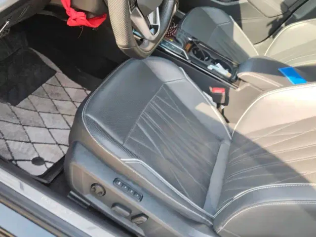 Volkswagen Passat — Фото автомобиля 9