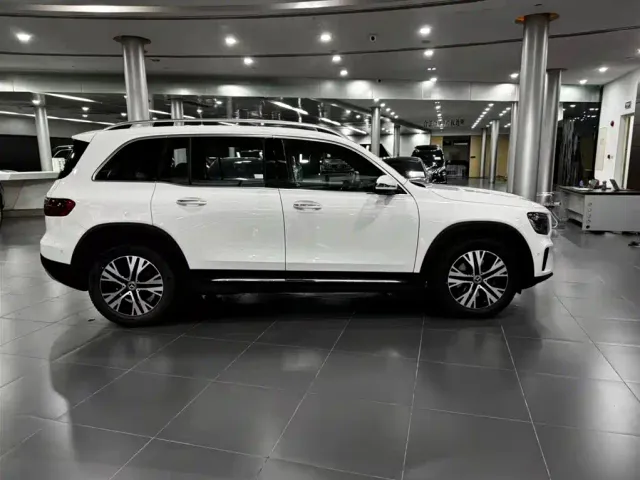 Mercedes-Benz GLB-Class — Фото автомобиля 6