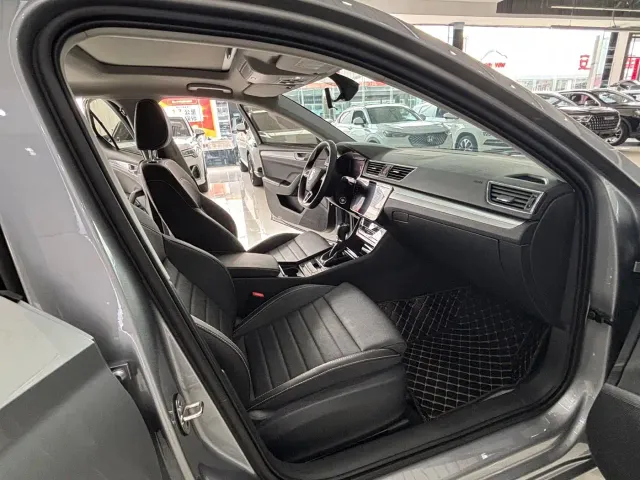 Skoda Superb — Фото автомобиля 8