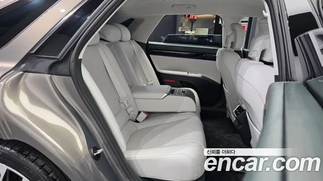 Hyundai Grandeur GN7 — Фото автомобиля 18