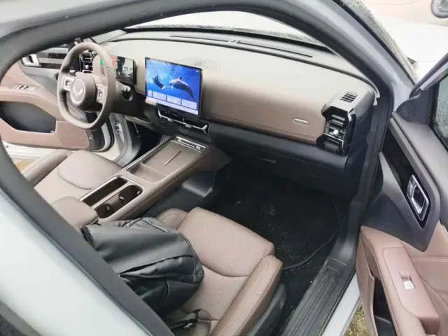 Wuling Starlight 560 — Фото автомобиля 12