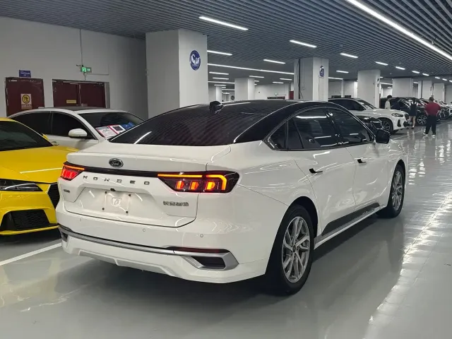 Ford Mondeo — Фото автомобиля 14