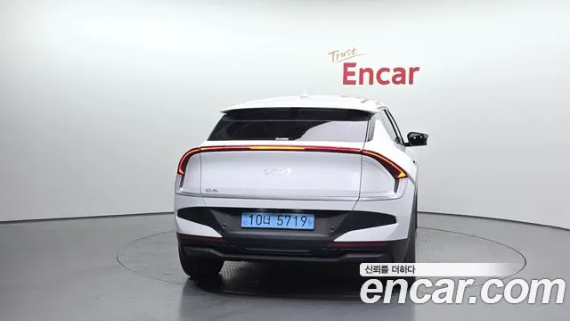 Kia EV6 — Фото автомобиля 4