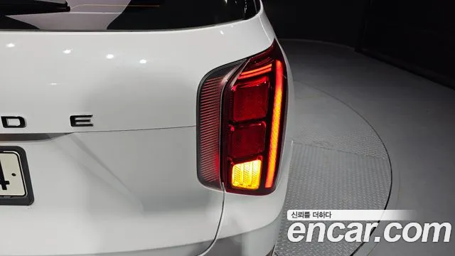 Hyundai Palisade Palisade Дизель 2.2 2WD — Фото автомобиля 17