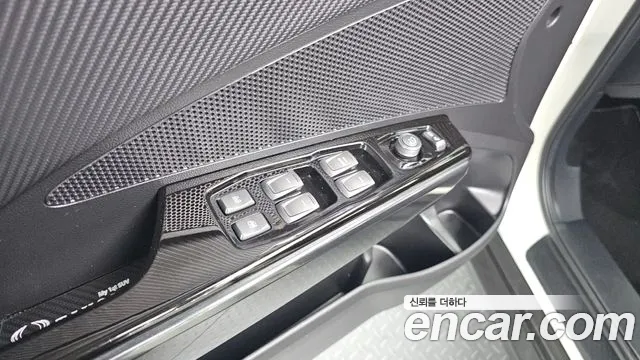 KG_Mobility_Ssangyong TIBOLI Very New Tivoli Бензин 1.5 2WD — Фото автомобиля 19