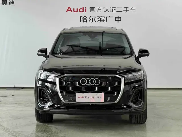 Audi Q7 — Фото автомобиля 3
