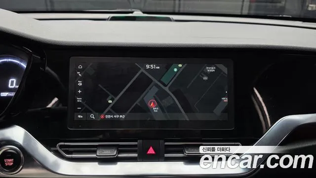 Kia Niro — Фото автомобиля 19