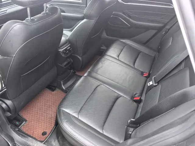 Geely Emgrand — Фото автомобиля 10