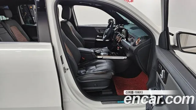 Mercedes-Benz EQB — Фото автомобиля 23