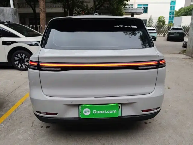 Leapmotor C10 — Фото автомобиля 5