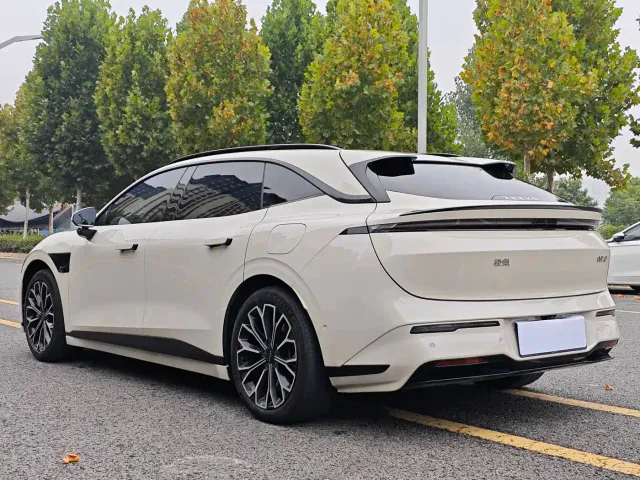 Zeekr 007 GT — Фото автомобиля 7