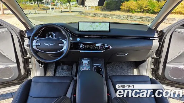 Genesis GV70 — Фото автомобиля 11