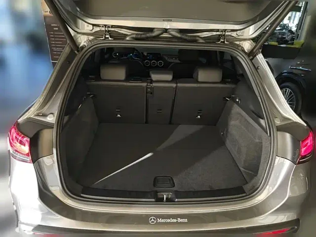 Mercedes-Benz EQA — Фото автомобиля 23