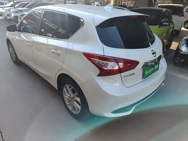 Nissan Tiida — Фото автомобиля 4