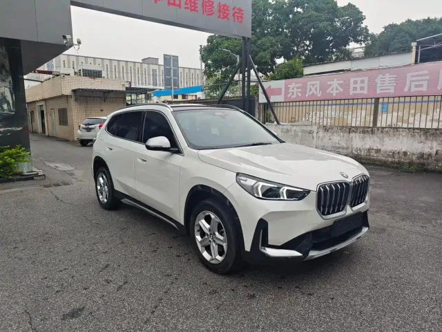 BMW X1 — Фото автомобиля 3