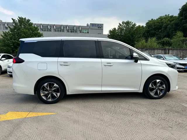 GAC Trumpchi M6 — Фото автомобиля 7
