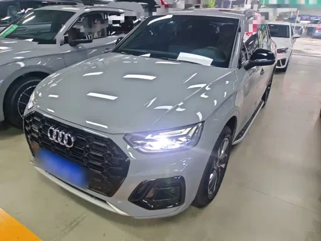Фотография автомобиля — Audi Q5L