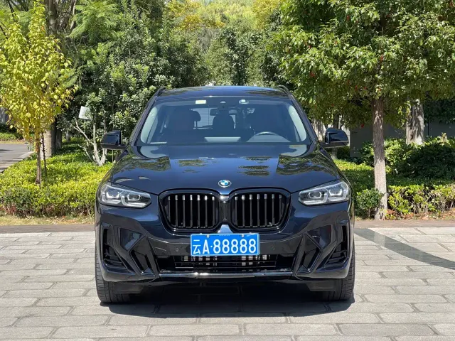 BMW X3 — Фото автомобиля 2